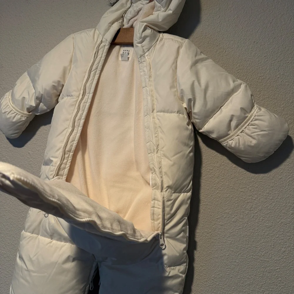 Baby Gap Cream Hooded Puffer Bunting‎ Snowsuit Fleece Lined 3-6 Months